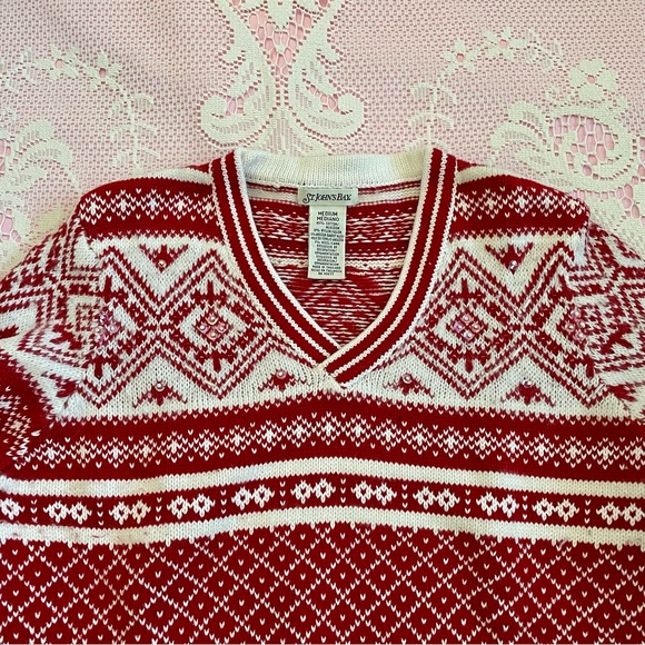 Vintage St John’s Bay Christmas Sweater - Picture 3 of 4